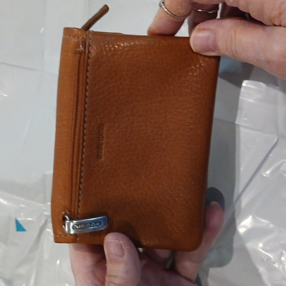 Wallet - Picture 2 of 7